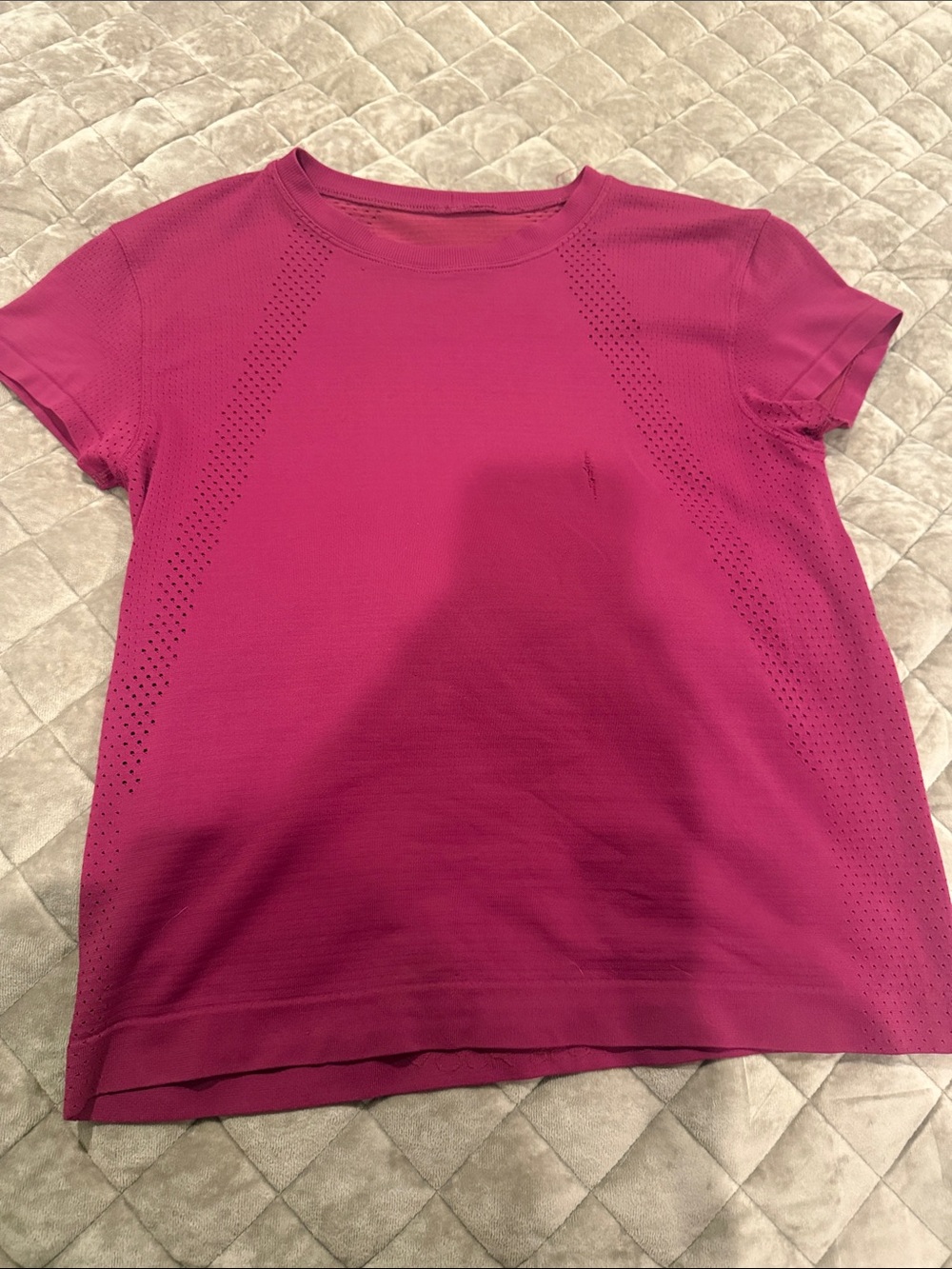 lululemon athletica Magenta Short Sleeve Crew Neck Top
